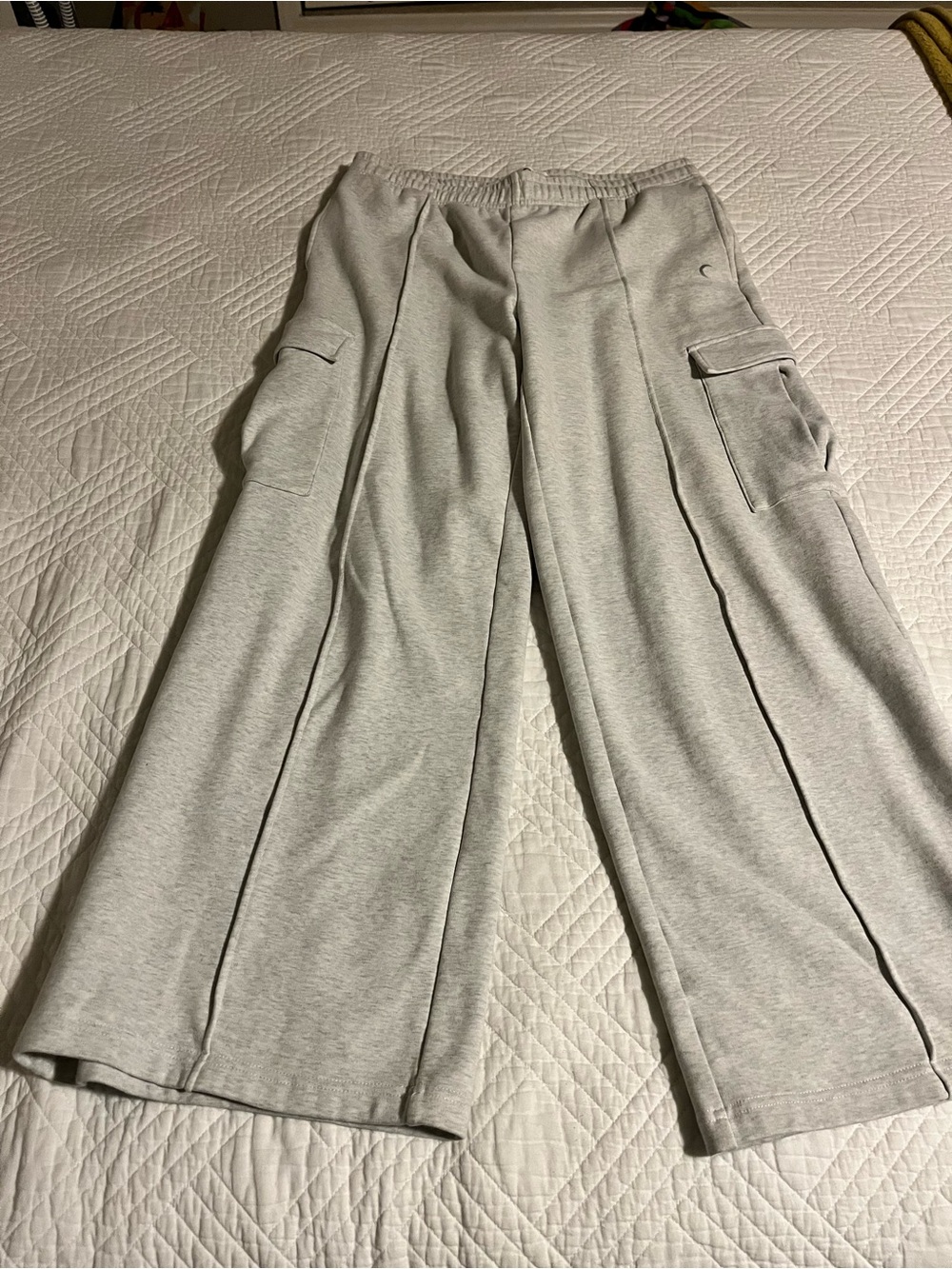 Wide Leg Cargo Sweatpants in Light Gray - Casual Comfort